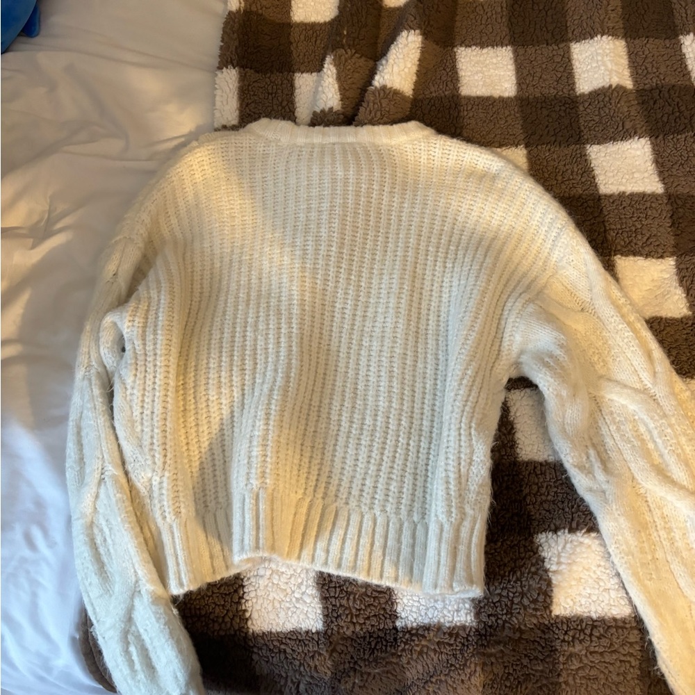 Sweater - Picture 2 of 3